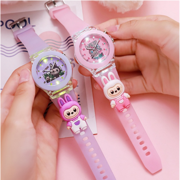 Reloj con luces labubu